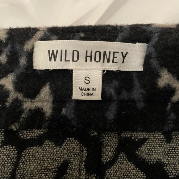 Blue Leopard Skirt - Picture 4 of 6